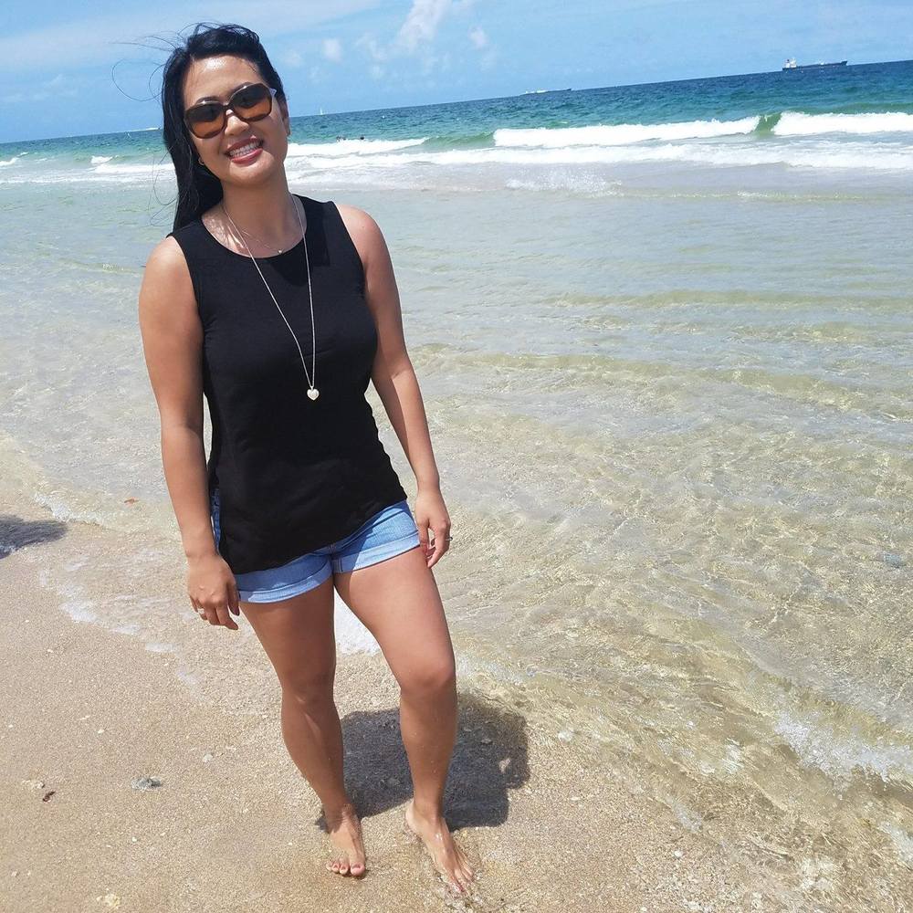 Meet your Posher, Elaine